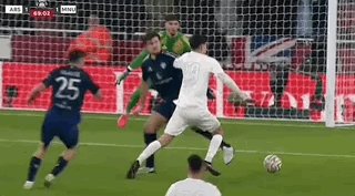 Thunder Fire Gaming-马圭尔：裁判判罚点球后，我才想起这场比赛没有VAR